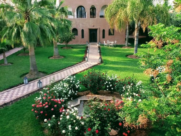 Villa authentique – 500m² à Route de Ouarzazate