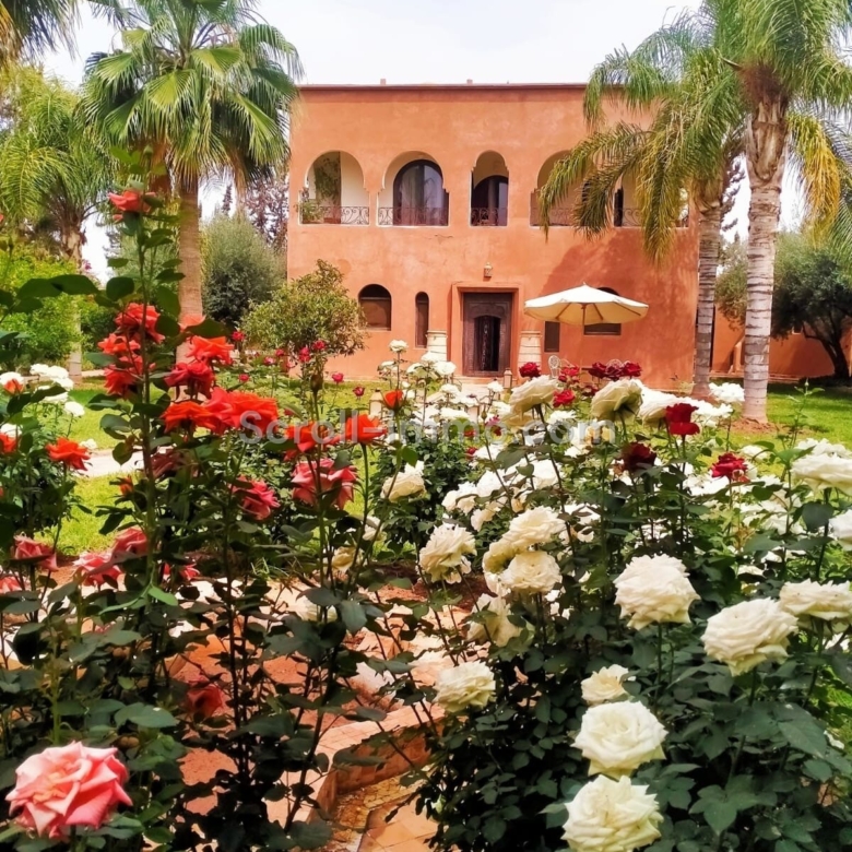 Villa authentique – 500m² à Route de Ouarzazate