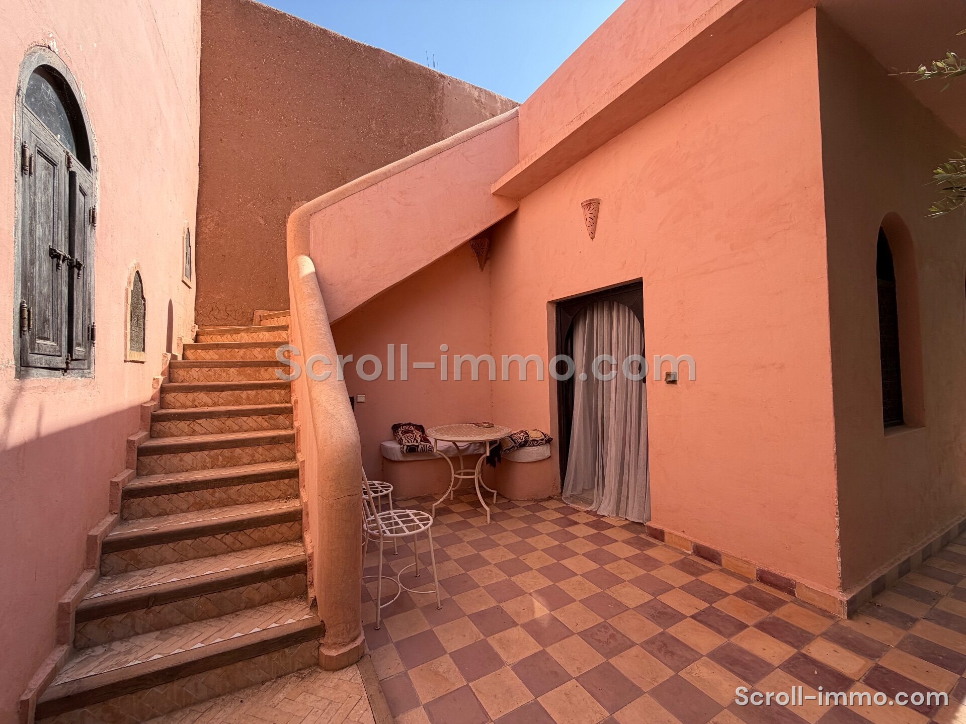 Villa authentique – 500m² à Route de Ouarzazate