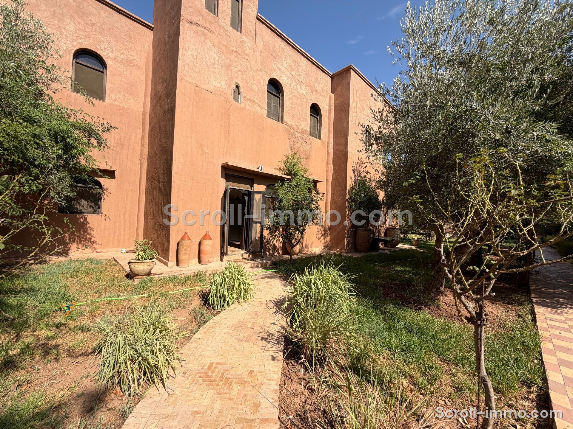 Villa authentique – 500m² à Route de Ouarzazate