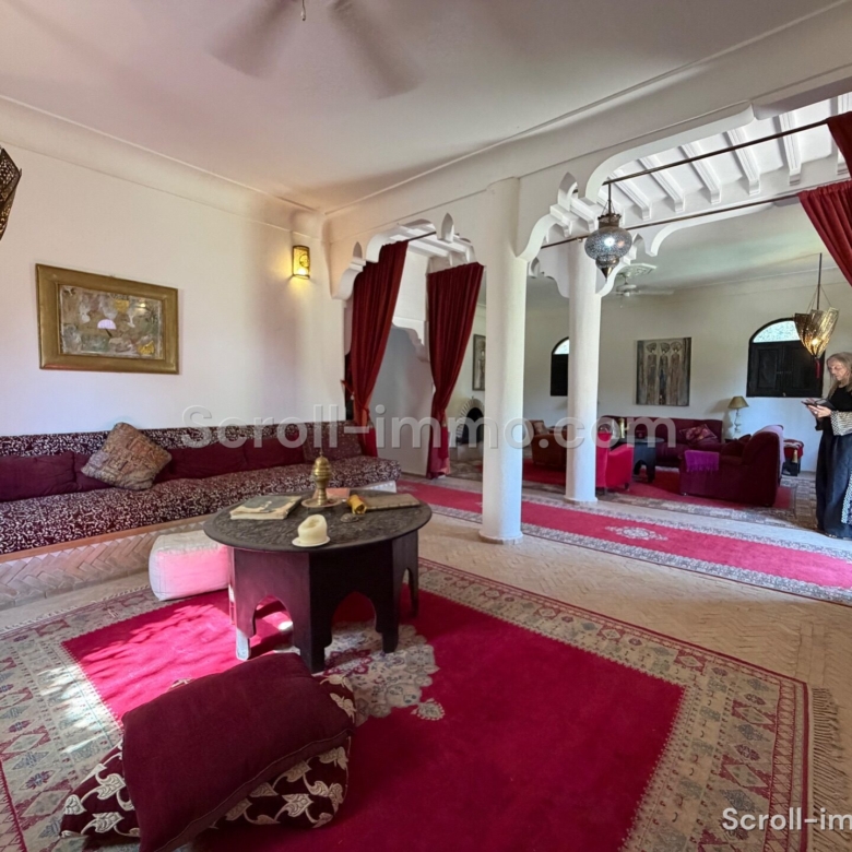 Villa authentique – 500m² à Route de Ouarzazate