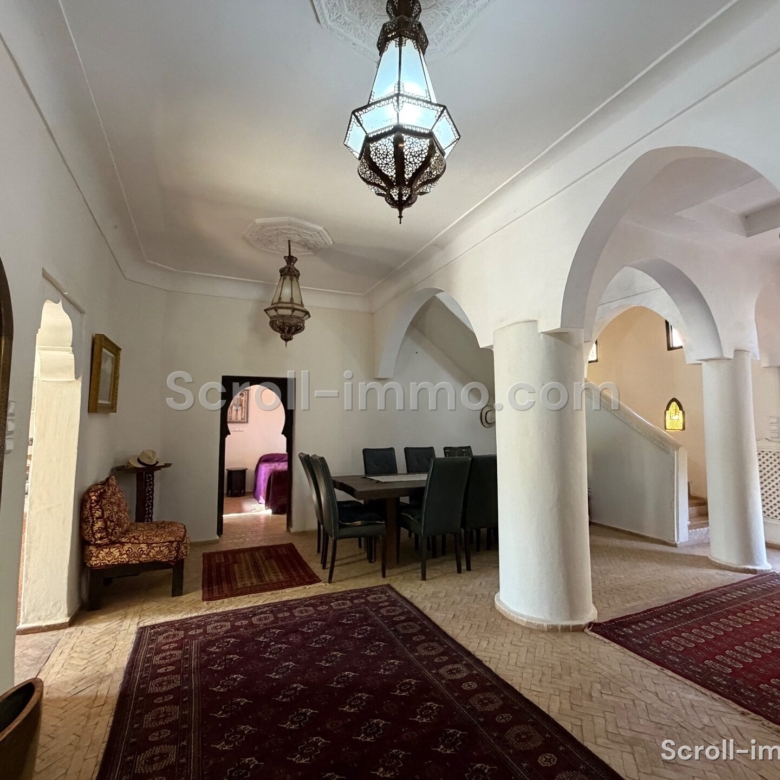 Villa authentique – 500m² à Route de Ouarzazate