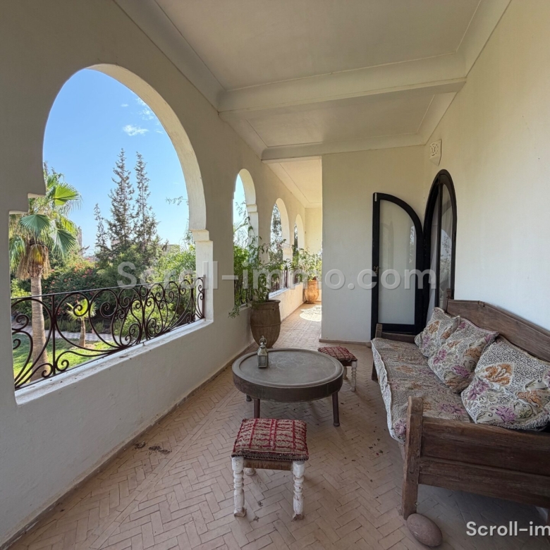 Villa authentique – 500m² à Route de Ouarzazate