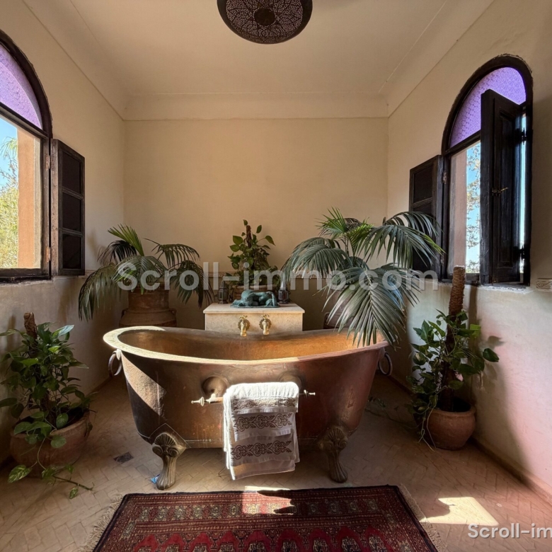 Villa authentique – 500m² à Route de Ouarzazate
