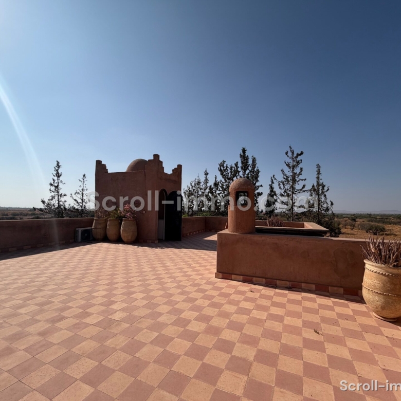 Villa authentique – 500m² à Route de Ouarzazate