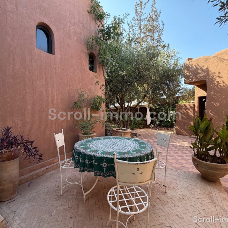 Villa authentique – 500m² à Route de Ouarzazate