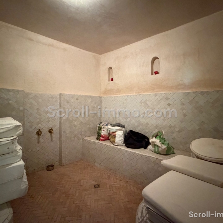 Villa authentique – 500m² à Route de Ouarzazate