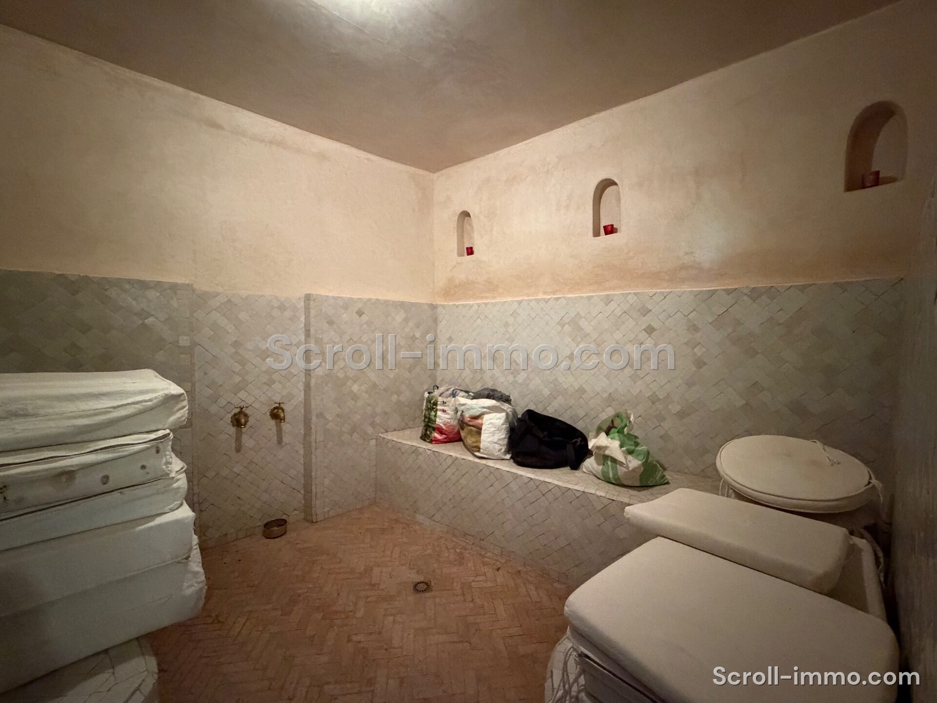 Villa authentique – 500m² à Route de Ouarzazate