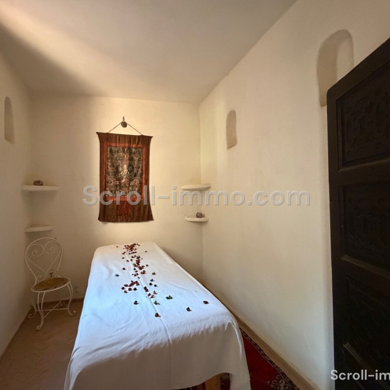 Villa authentique – 500m² à Route de Ouarzazate