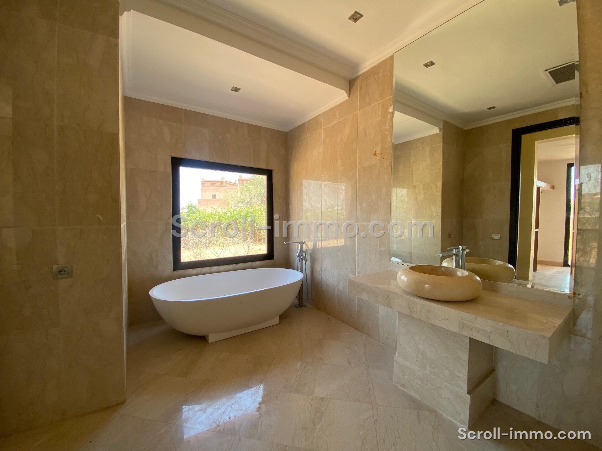 Villa haut standing – 800m² à Bab Atlas