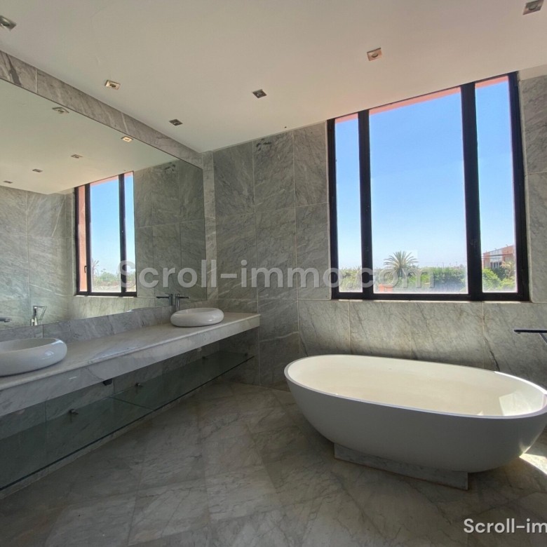 Villa haut standing – 800m² à Bab Atlas