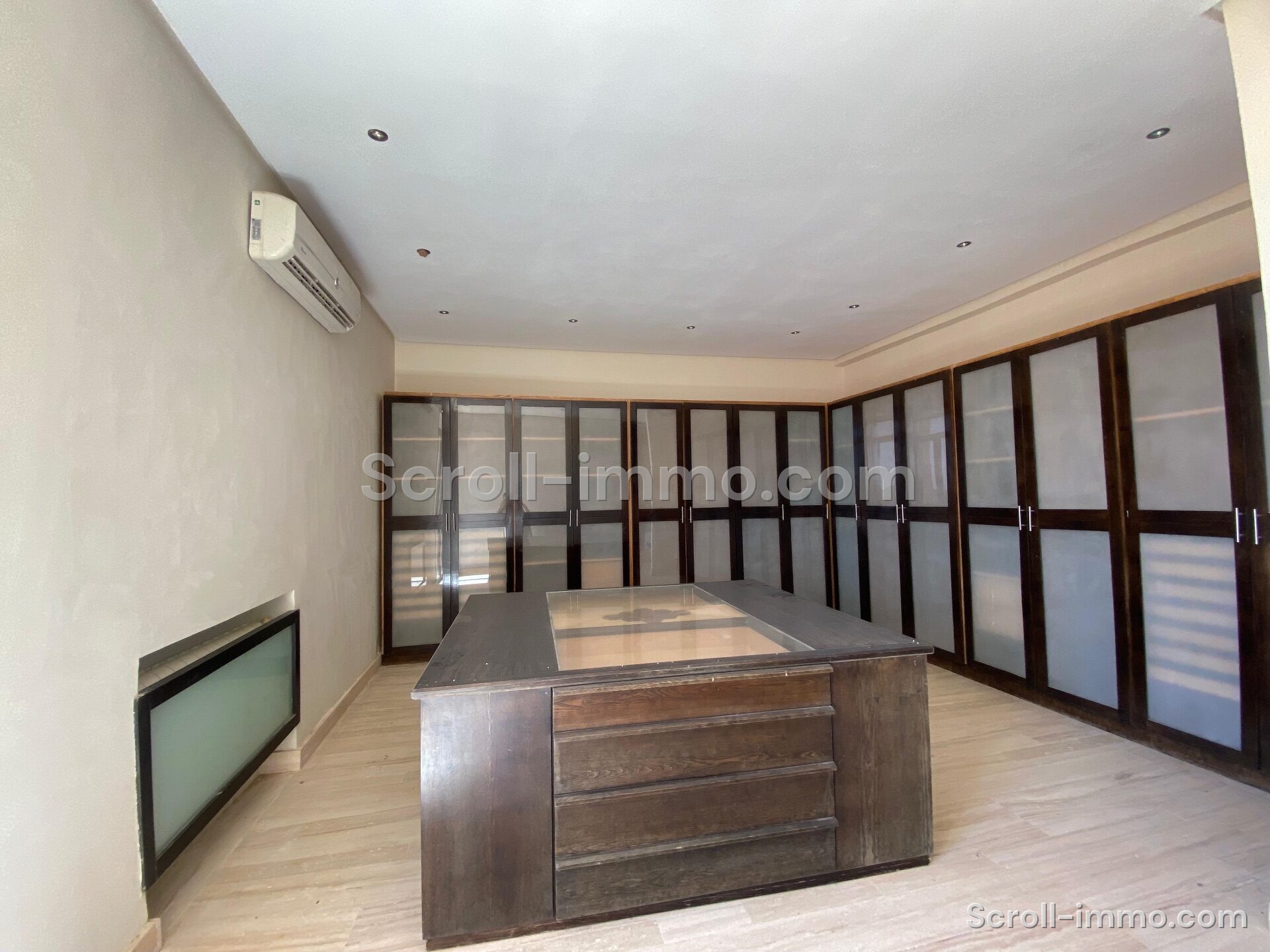 Villa haut standing – 800m² à Bab Atlas