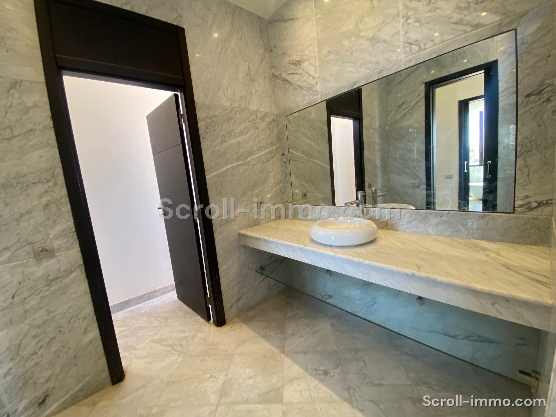 Villa haut standing – 800m² à Bab Atlas