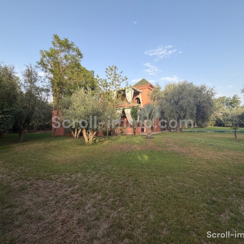 Villa d’exception – 390m² à Palmeraie