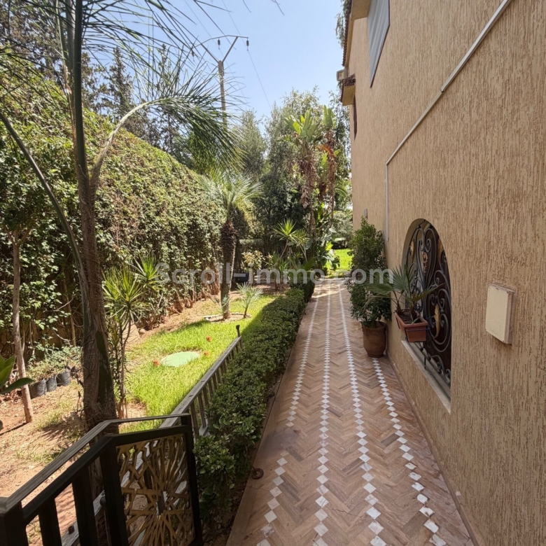 Villa de prestige – 1000m² à Palmeraie