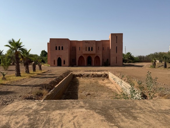 Villa style Riad – 1000m² à Route de l’Ourika