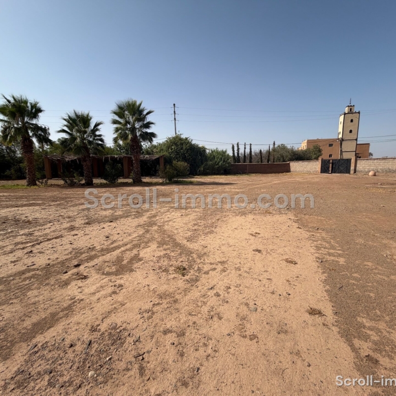 Villa style Riad – 1000m² à Route de l’Ourika