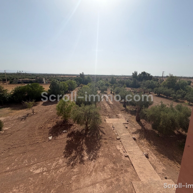 Villa style Riad – 1000m² à Route de l’Ourika