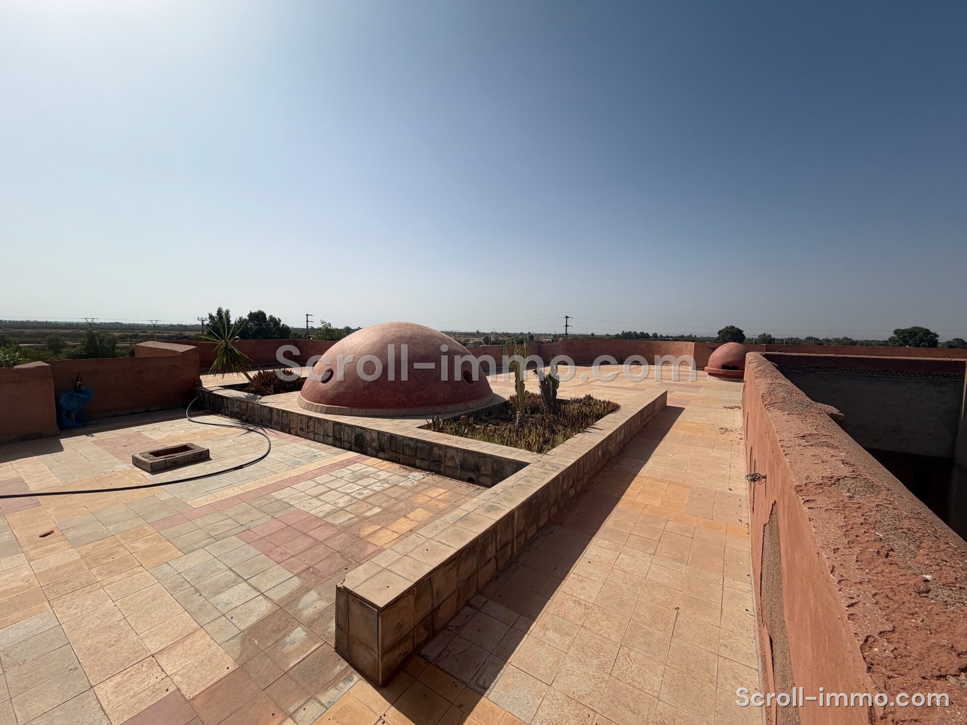 Villa style Riad – 1000m² à Route de l’Ourika