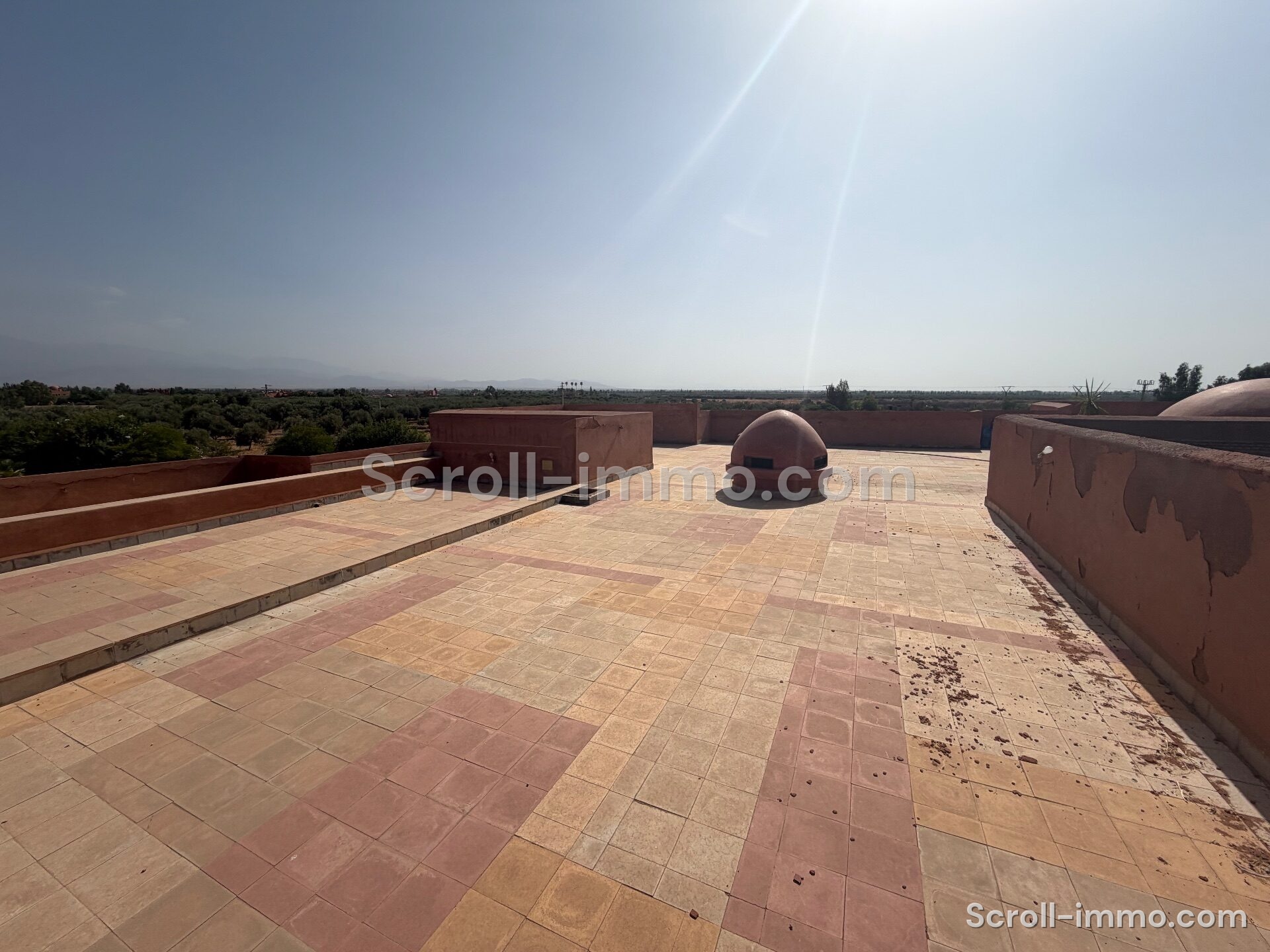 Villa style Riad – 1000m² à Route de l’Ourika