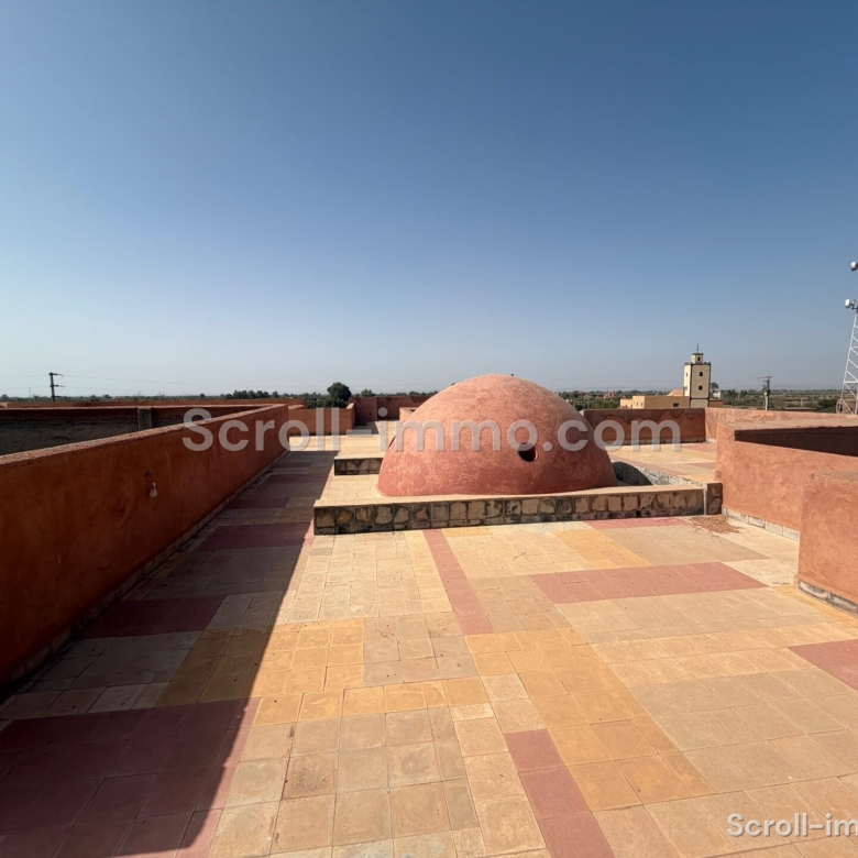 Villa style Riad – 1000m² à Route de l’Ourika