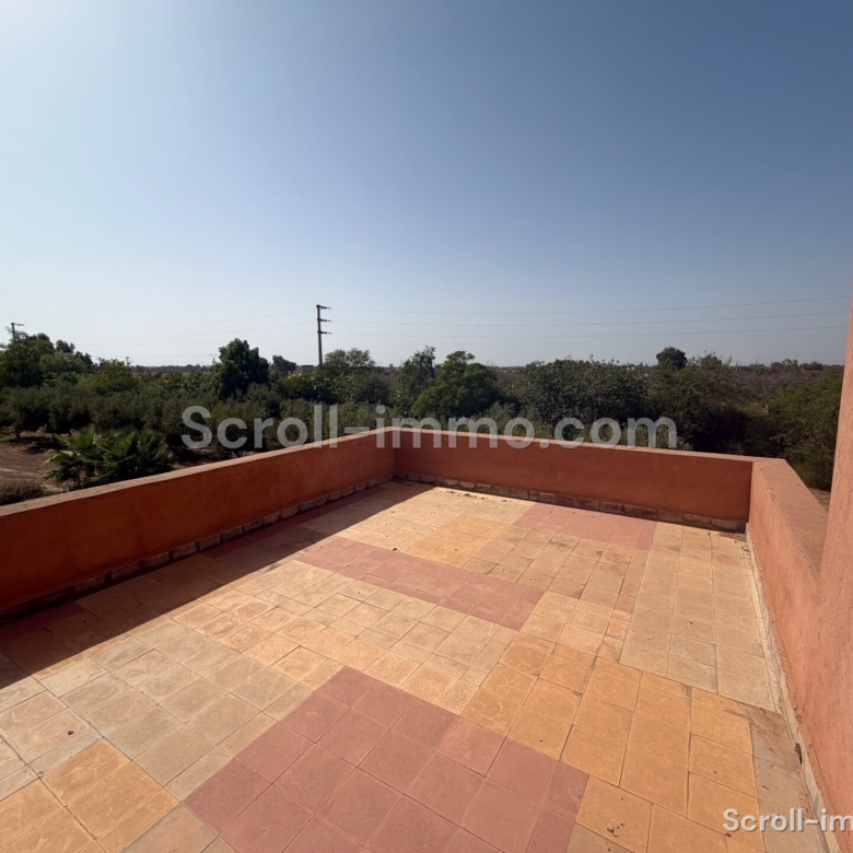 Villa style Riad – 1000m² à Route de l’Ourika