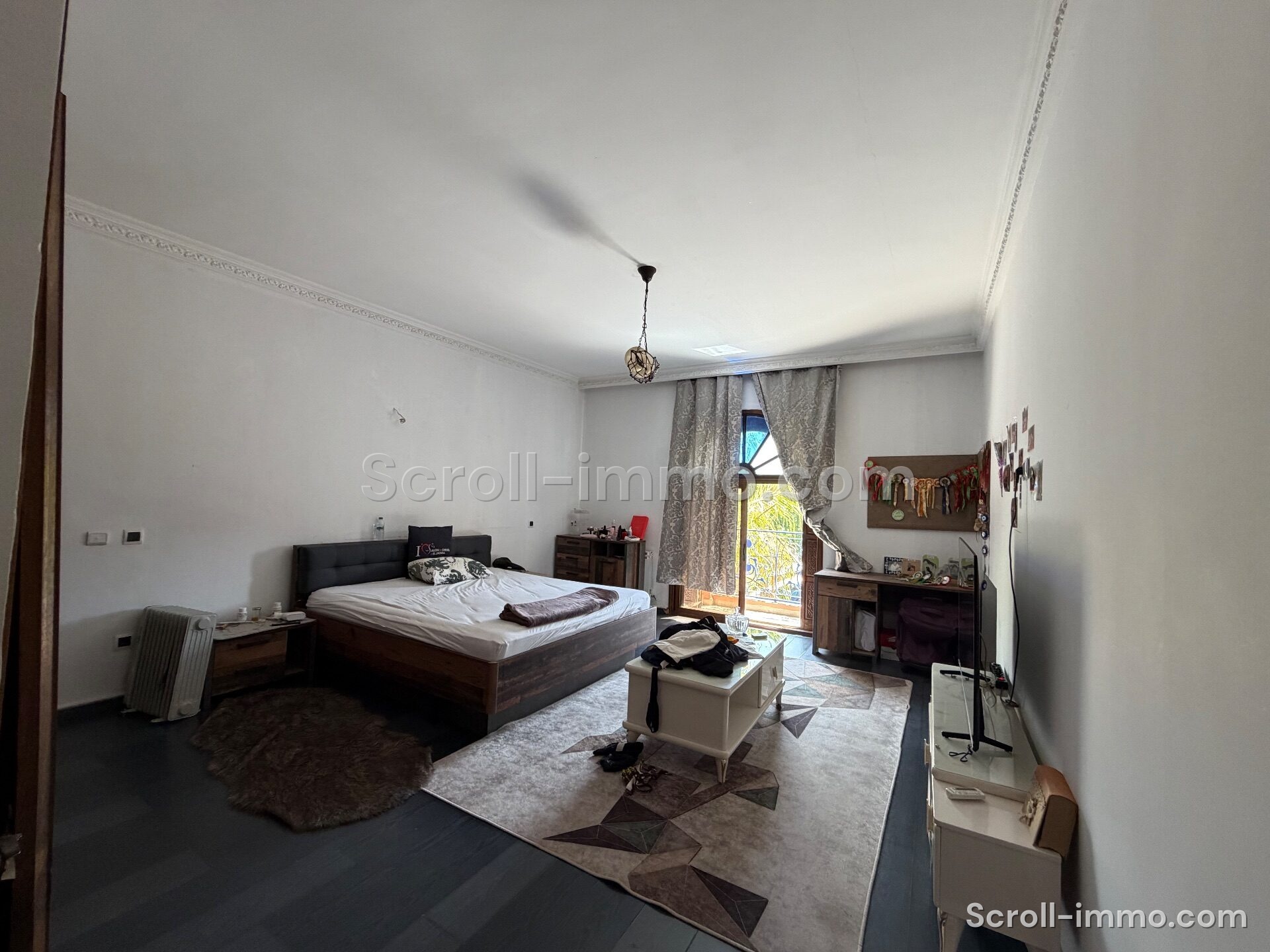 Villa authentique – 400m² à Route de Fès