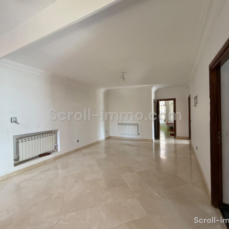 Villa authentique – 400m² à Route de Fès
