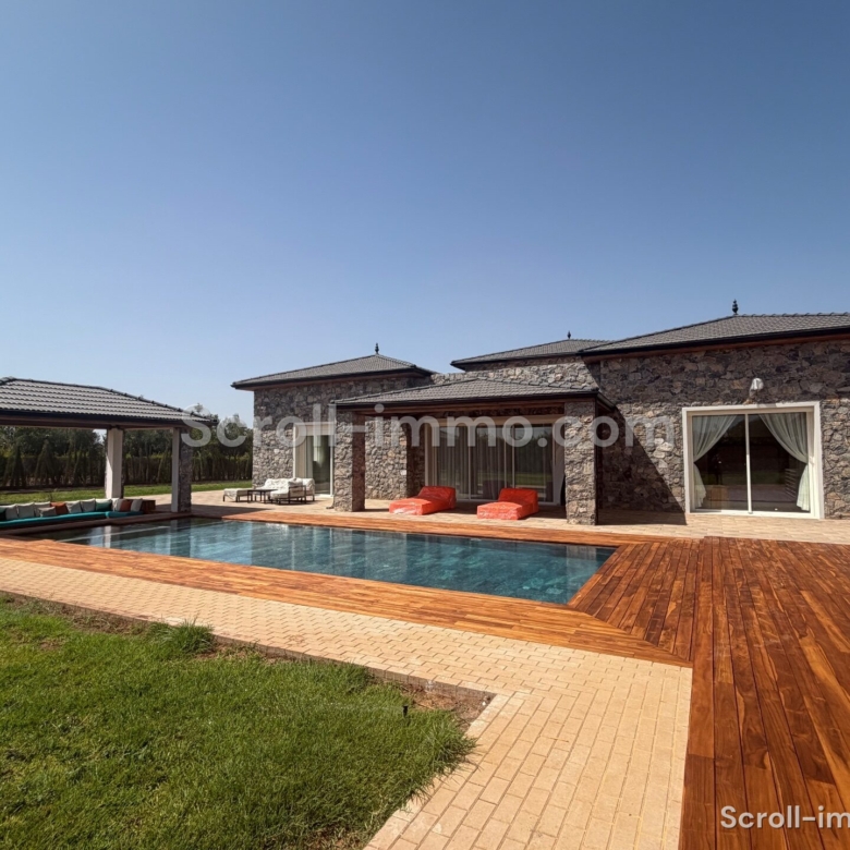 Villa clé en main – 400m² à Route de l’Ourika