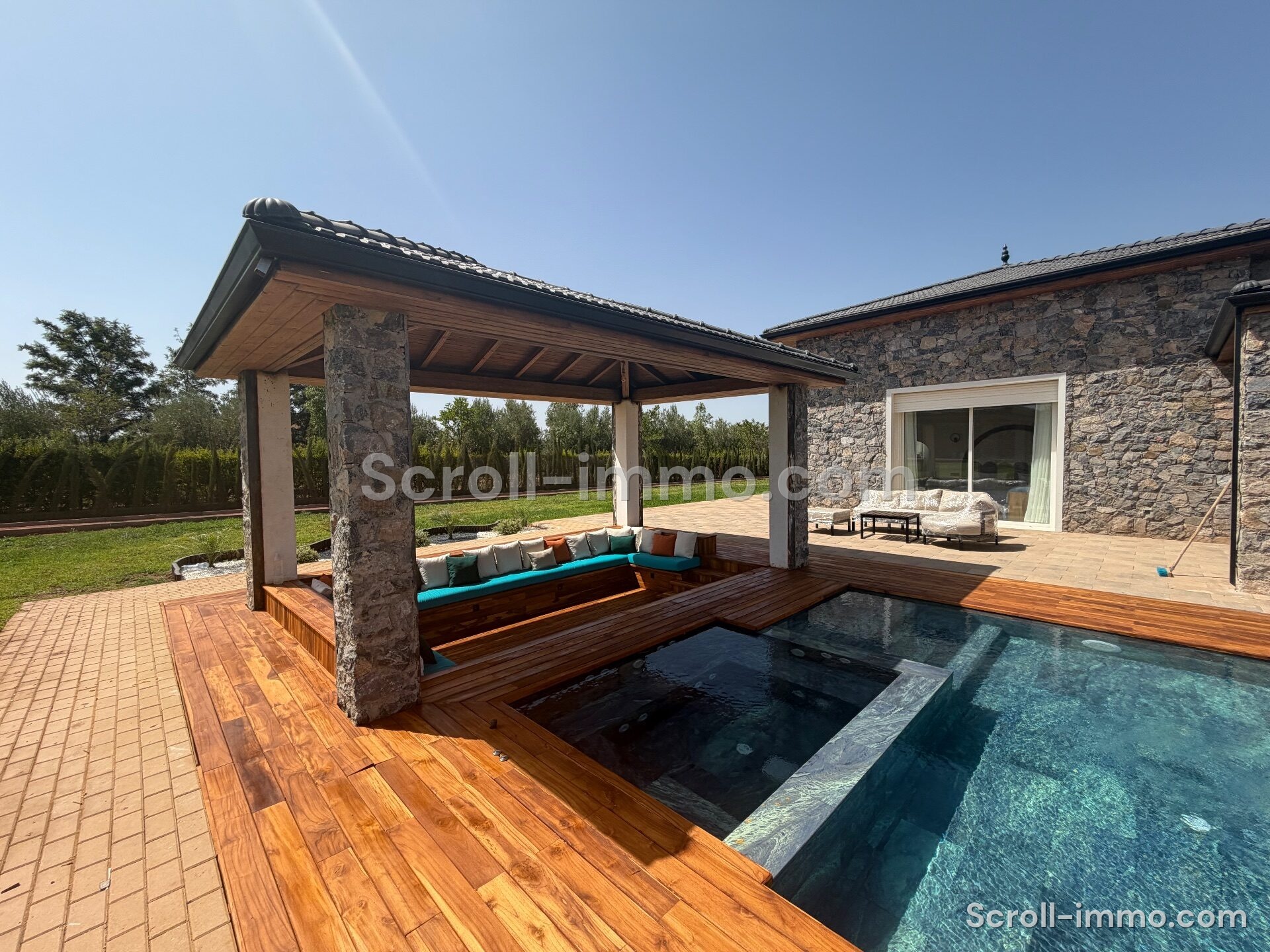 Villa clé en main – 400m² à Route de l’Ourika