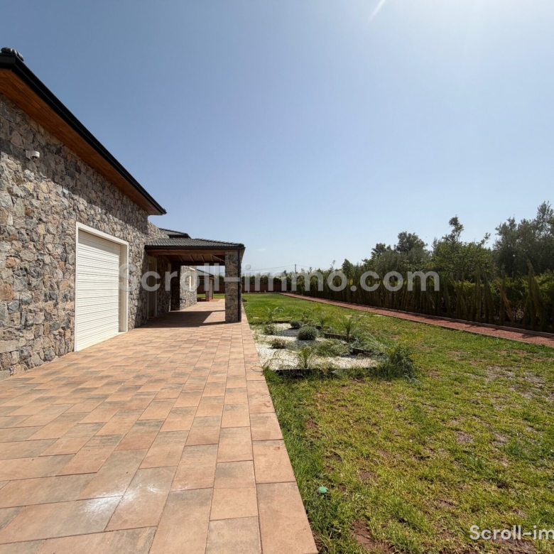 Villa clé en main – 400m² à Route de l’Ourika