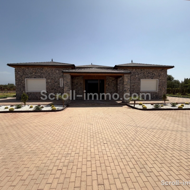 Villa clé en main – 400m² à Route de l’Ourika