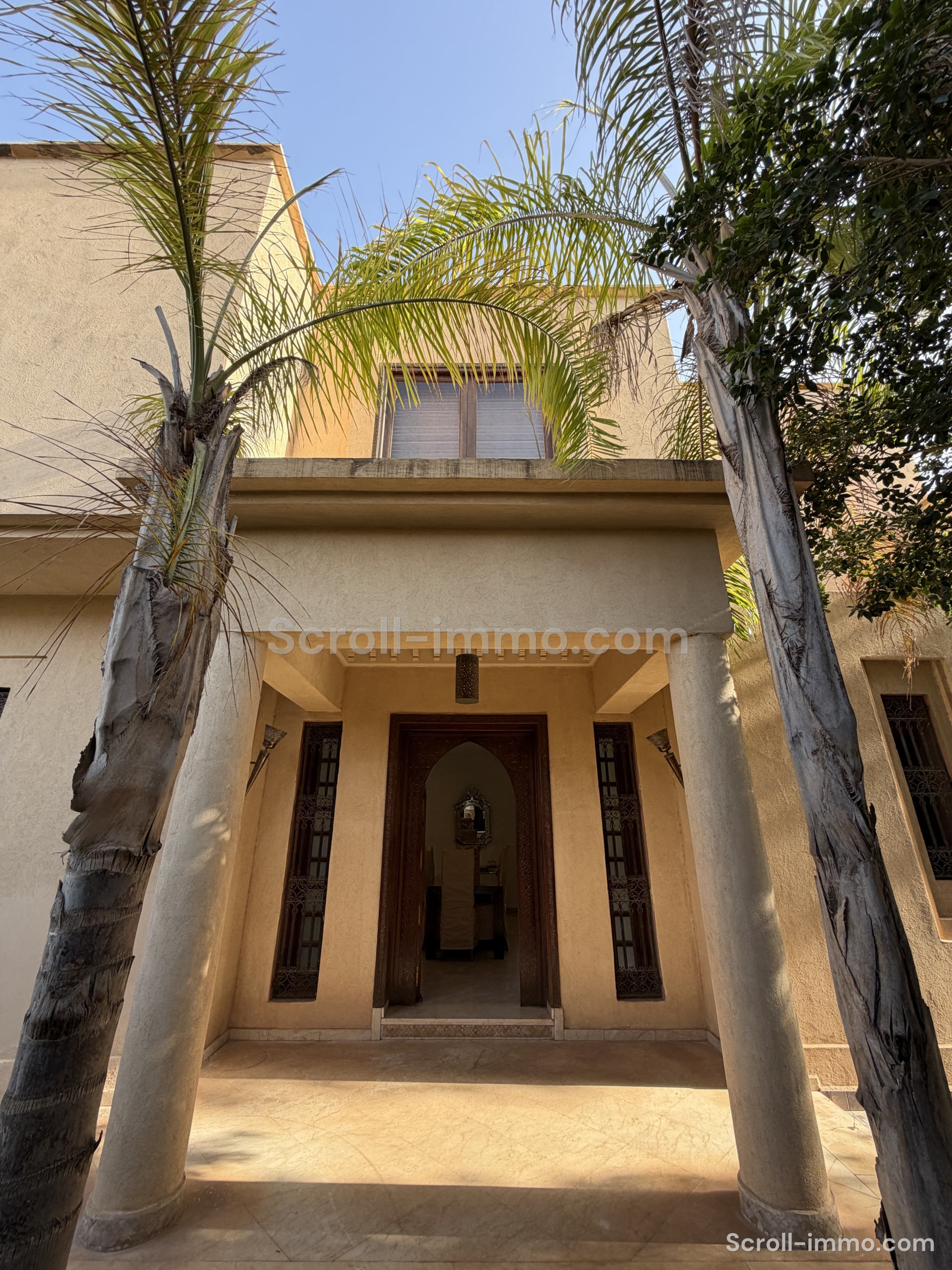 Villa 700m2 sur Parcelle de 2100m2 – Palmeraie