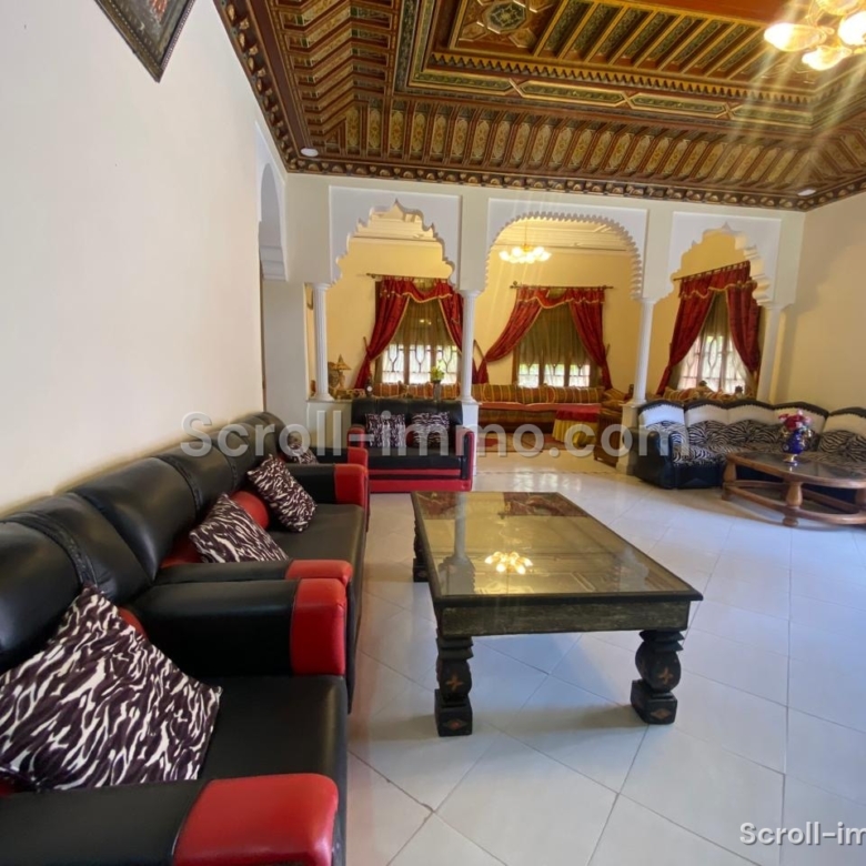 Villa Titré 550m2 à Targa