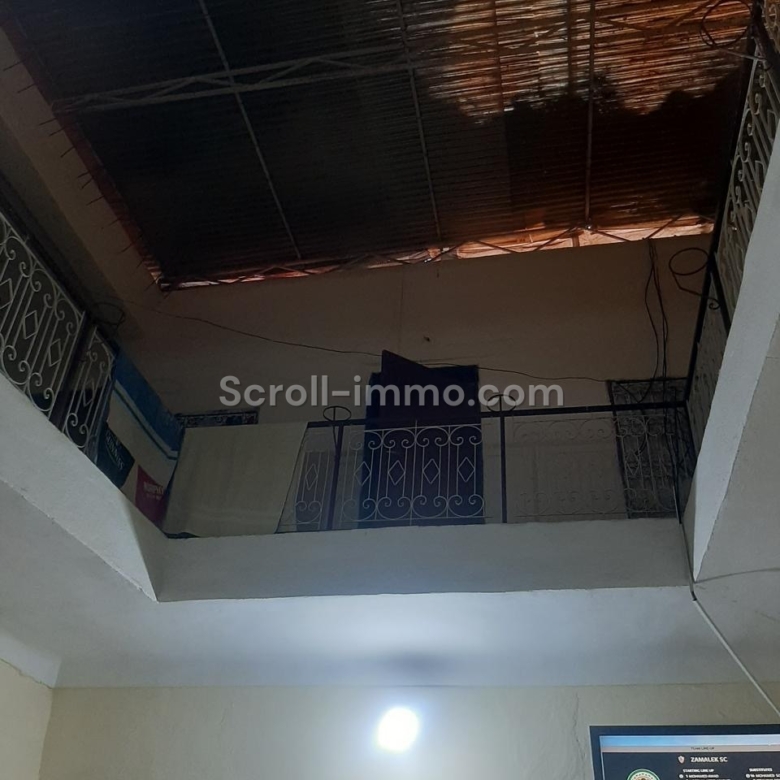 Riad 125m2, Titré à Bab Ghmat