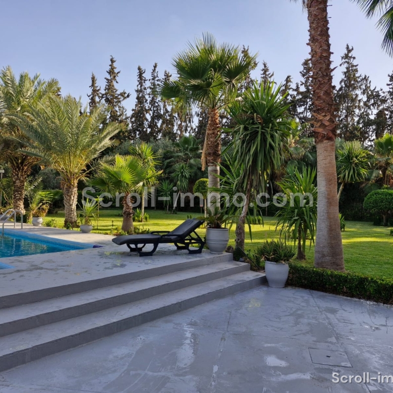 Villa 6 suites à Targa – Piscine – grand terrain