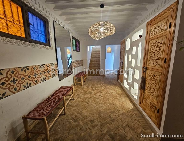 Riad rénové – 161 m² au sol – 5 chambres – Kasbah
