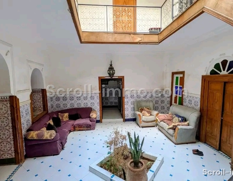 Riad 120m2 à rénover à Laksour