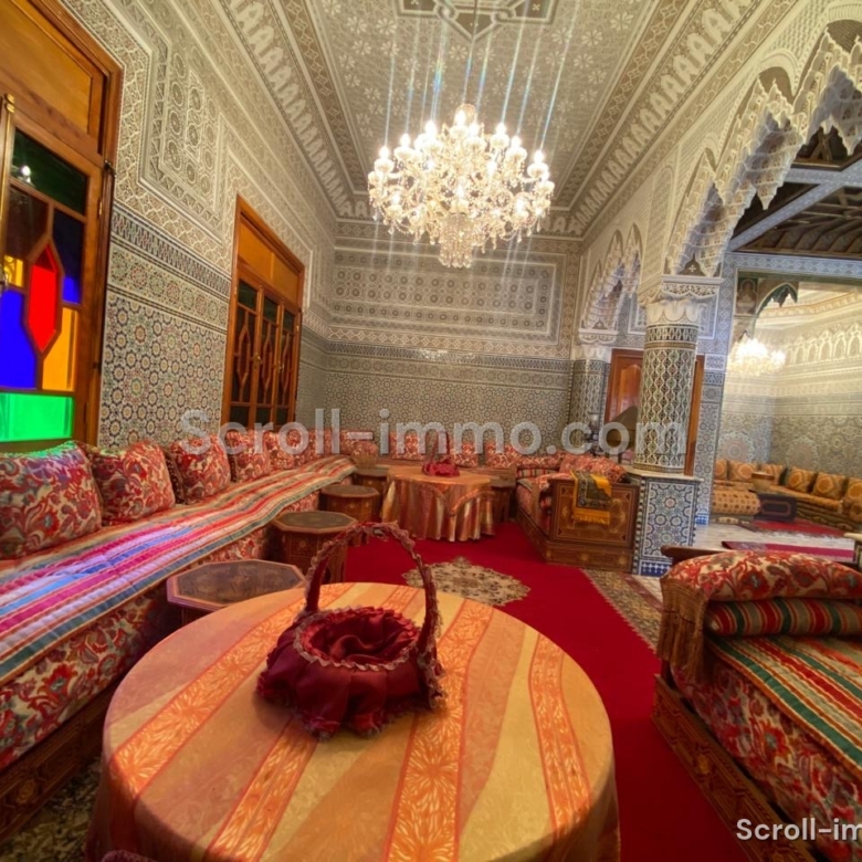 Villa Titré 550m2 à Targa