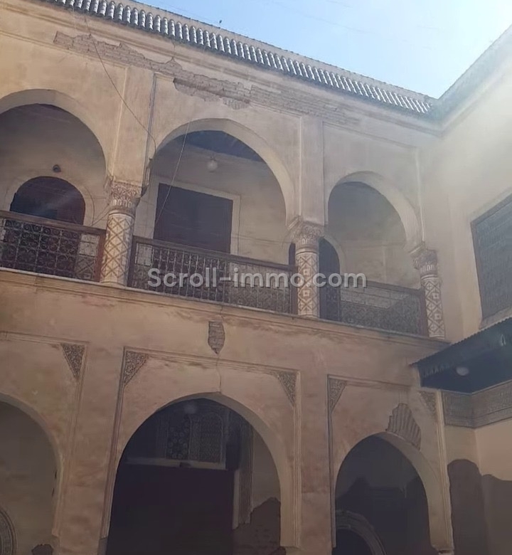 Riad 556m2 à rénover dans le quartier de Hart Essoura