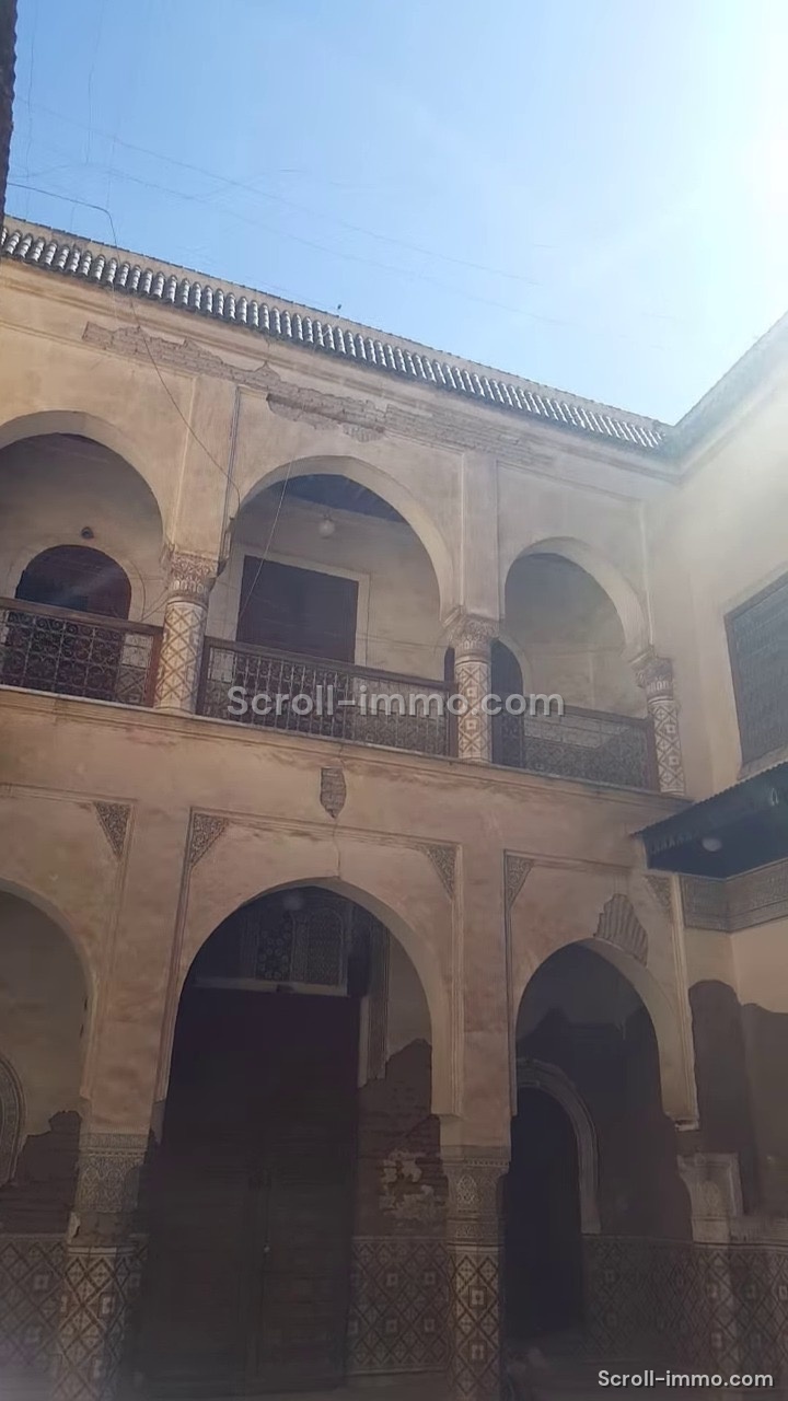 Riad 556m2 à rénover dans le quartier de Hart Essoura