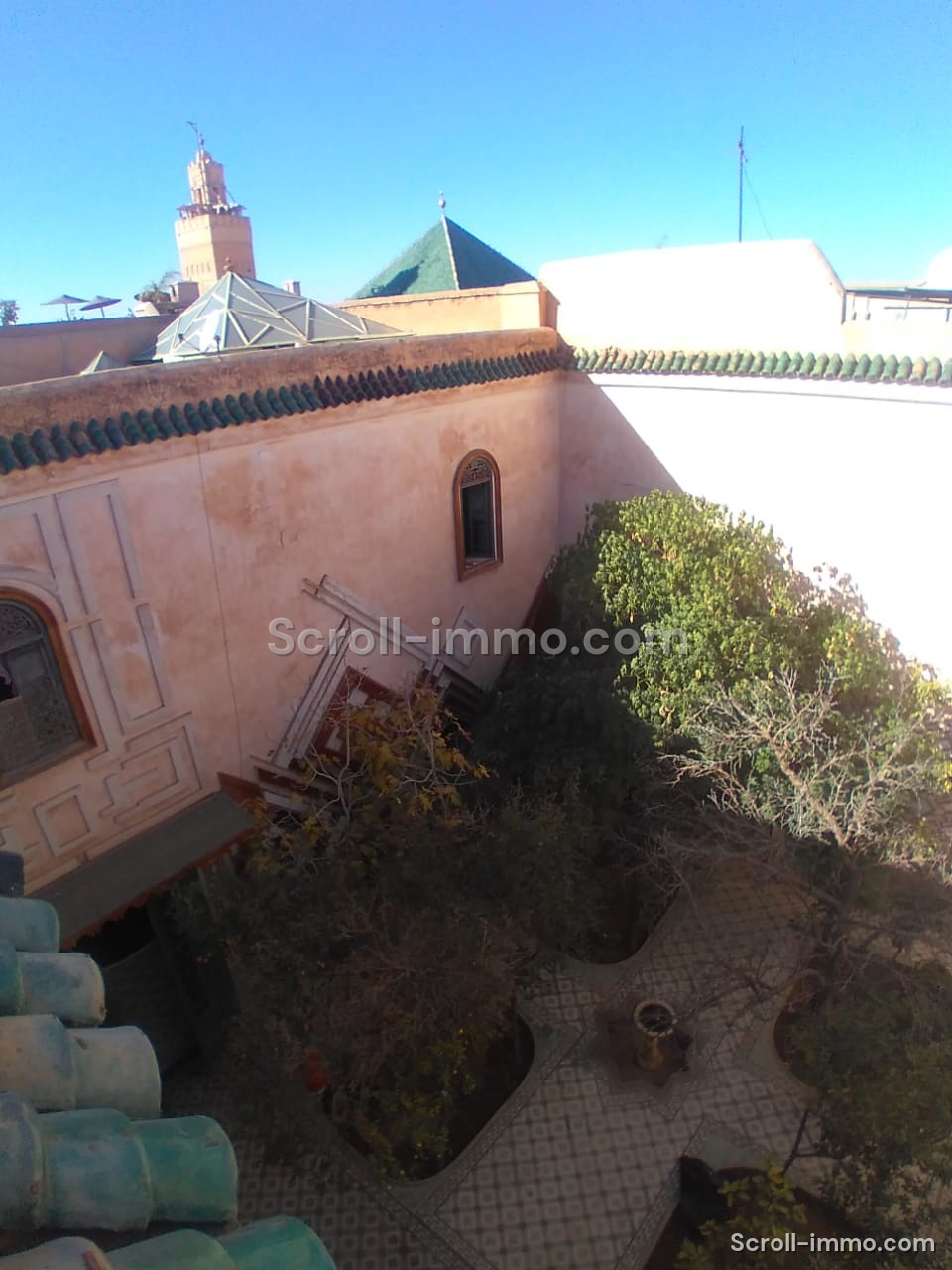 da536149-2d55-475b-ac80-c28613b82a00-1000022086 Grand Riad Titré – 401m2 a rénover – Zaouia