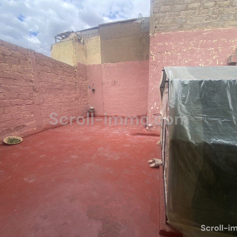 Riad 90m2 à rénover à Bab Hmar