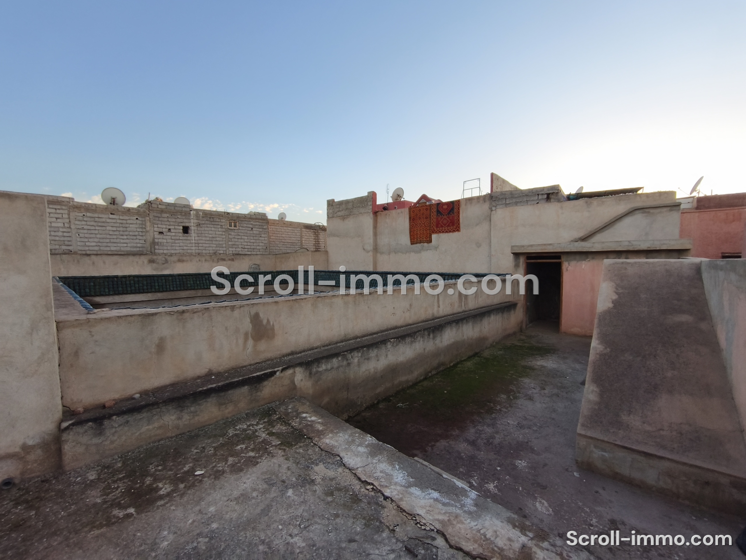 Rare ! Grand riad titré à finir sur 400m2