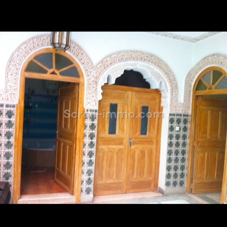 Riad titré à rénover- Quartier Issil