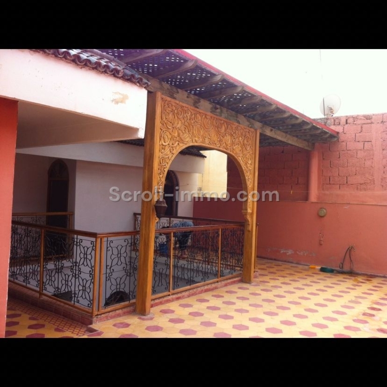 Riad titré à rénover- Quartier Issil