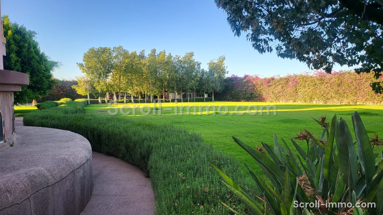 PALAIS & VILLAS – Route d’Amizmiz 17KM MARRAKECH – OPPORTUNITÉ HÔTELIÈRE