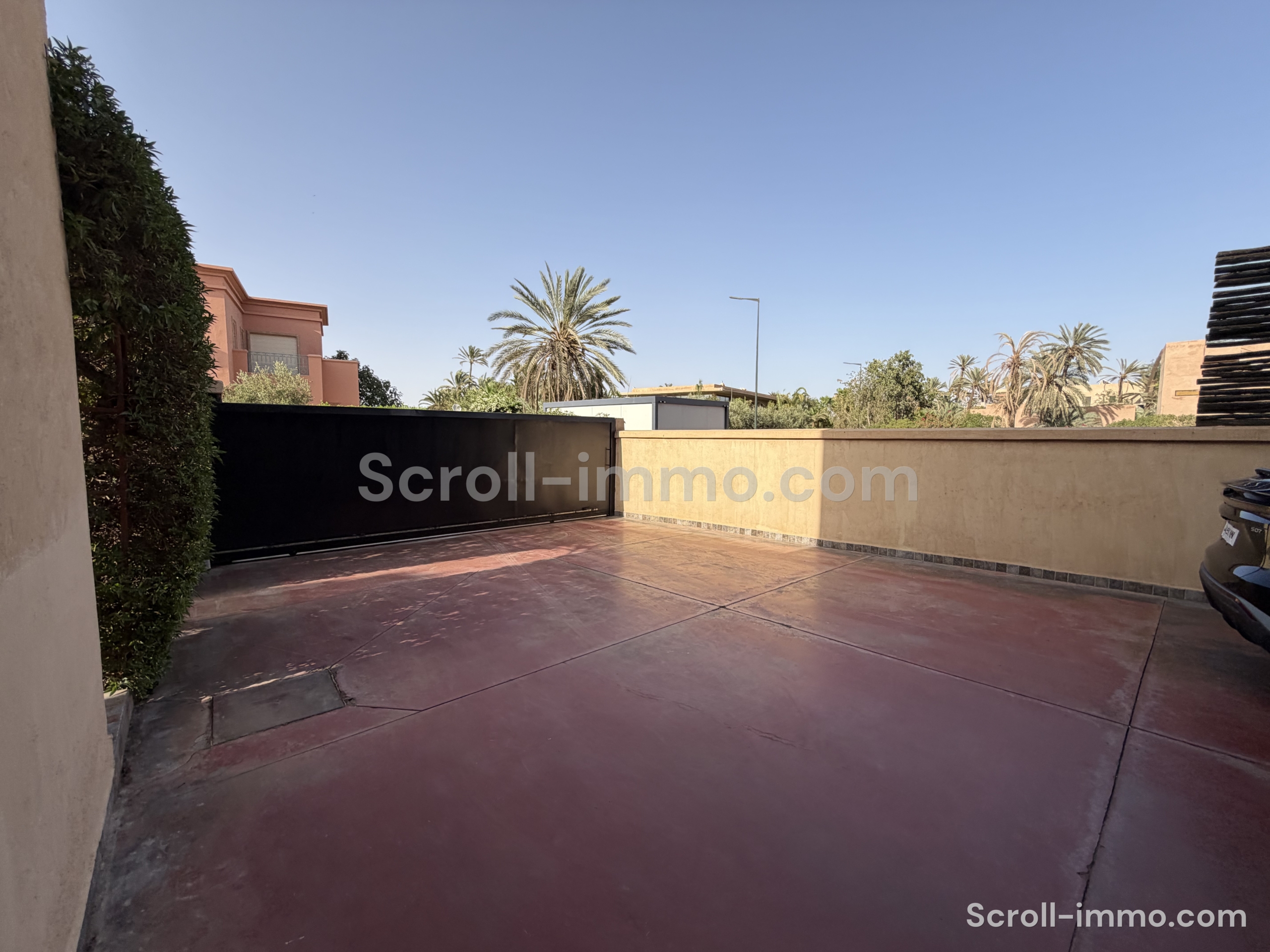 Villa 700m2 sur Parcelle de 2100m2 – Palmeraie