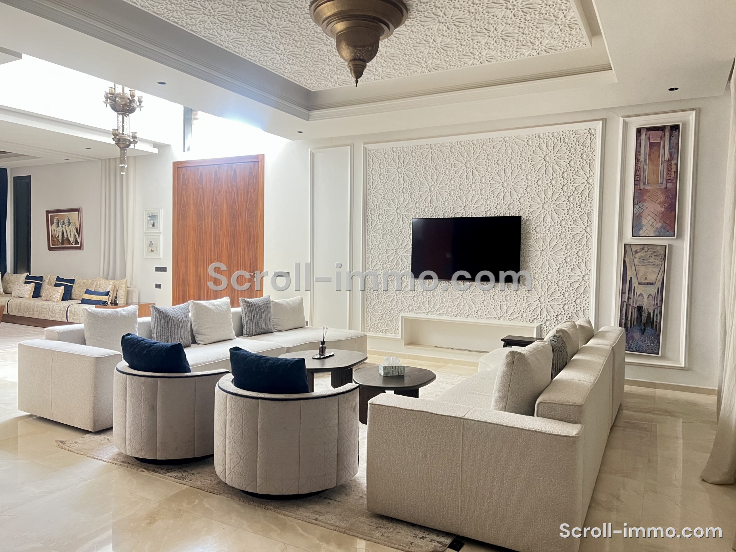 Villa 320m² 4 suites avec ascenseur Route d&rsquo;Amizmiz