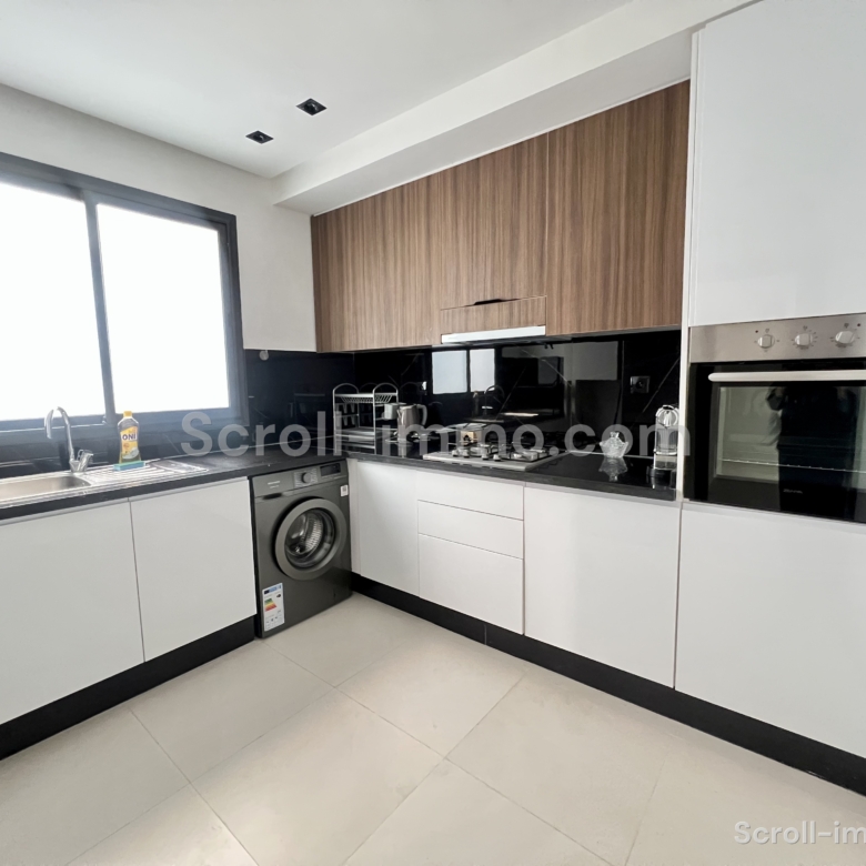 Très bel appartement, trois chambres neuf